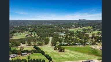 Property 73 Youngs Road, YARRAMBAT VIC 3091 IMAGE 0