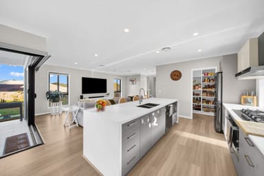 Property 11 Gould Court, Bahrs Scrub QLD 4207 IMAGE 0