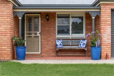 Property 9 Ironbark Crescent, MERINGANDAN WEST QLD 4352 IMAGE 0