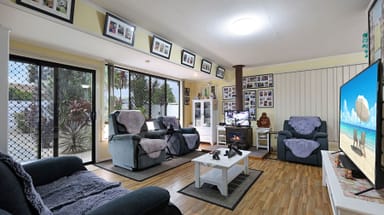 Property 32 Vanity Street, ROCKVILLE QLD 4350 IMAGE 0