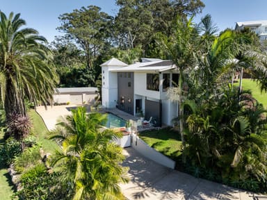 Property 10 Harvey Street, Mount Lofty QLD 4350 IMAGE 0