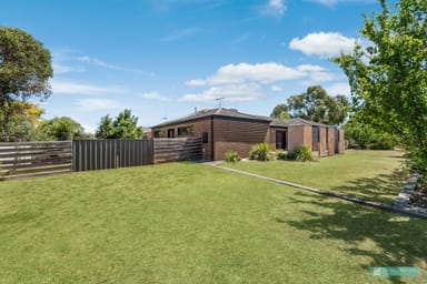 Property 3 Acacia Park Dr, Epsom VIC 3551 IMAGE 0