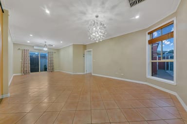Property 5 Hinchinbrook Close, Caroline Springs VIC 3023 IMAGE 0