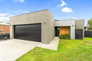 Property 26 Wilkerson Way, Traralgon VIC 3844 IMAGE 0