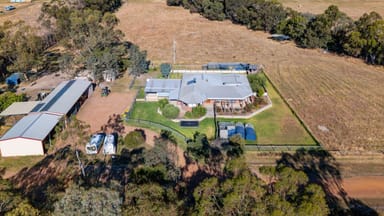 Property 33 Wealand Road, WAROONA WA 6215 IMAGE 0