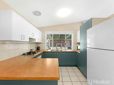 Property 121 Robert Street, TORQUAY QLD 4655 IMAGE 0