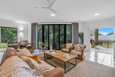 Property 21/106 Moore Street, TRINITY BEACH QLD 4879 IMAGE 0