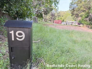 Property 19 Bruce St, Lamb Island QLD 4184 IMAGE 0