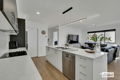Property 4 Stobie Crescent, Leneva VIC 3691 IMAGE 0