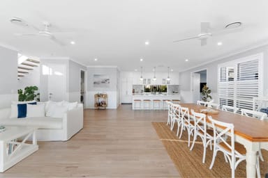 Property 31 Wharf Street, Shorncliffe QLD 4017 IMAGE 0
