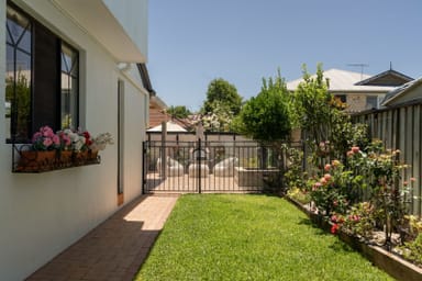 Property 15 Parklane Place, Bulimba  IMAGE 0