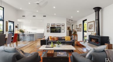 Property 17 Greenmeadow Lane, Nowra Hill NSW 2540 IMAGE 0