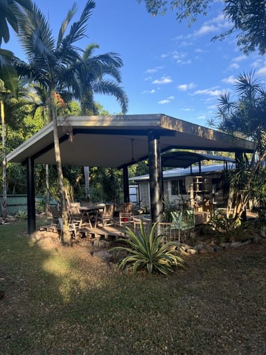 Property 40 Falls Street, MACHANS BEACH QLD 4878 IMAGE 0