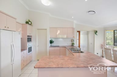 Property 15 Manteit Court, MOUNT RASCAL QLD 4350 IMAGE 0