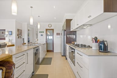 Property 23 Diamond Drive, Cardigan Village VIC 3352 IMAGE 0