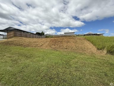 Property 4 Walker Close, YUNGABURRA QLD 4884 IMAGE 0