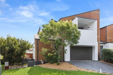 Property 8B Ocean Beach Drive, Shellharbour NSW 2529 IMAGE 0
