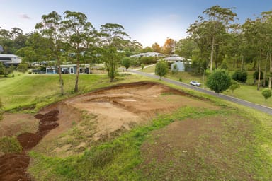 Property 8 Guido Avenue, Blue Mountain Heights QLD 4350 IMAGE 0