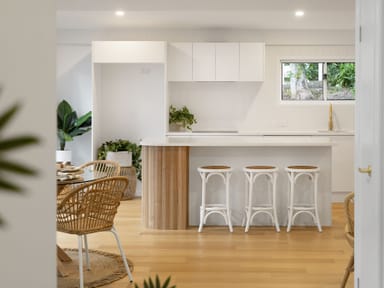 Property 4 Nealdon Street, HOLLAND PARK QLD 4121 IMAGE 0