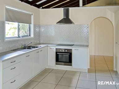 Property 33 Pennant Street, JAMBOREE HEIGHTS QLD 4074 IMAGE 0