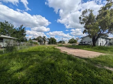 Property 8 PARKINSON STREET, COLLINSVILLE QLD 4804 IMAGE 0