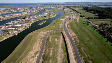 Property 1 Tyro Parade, Hindmarsh Island SA 5214 IMAGE 0