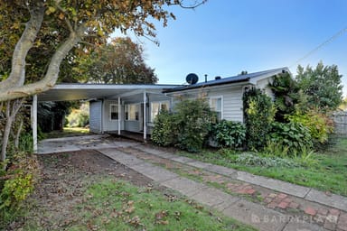 Property 17 Kings Road, Emerald VIC 3782 IMAGE 0