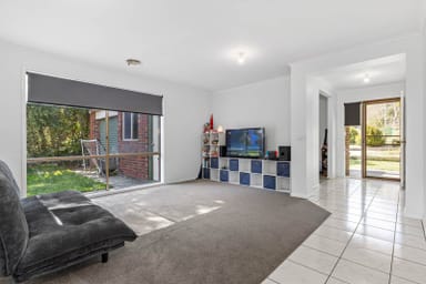 Property 10 Oakbank Drive, Mount Helen VIC 3350 IMAGE 0