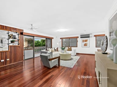 Property 37 Veta Street, ROBERTSON QLD 4109 IMAGE 0