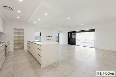 Property 3 Ragusa Way, ASHFIELD QLD 4670 IMAGE 0