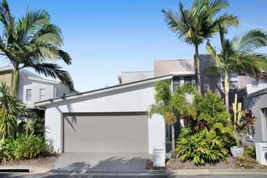 Property 62 Venice Street, Burleigh Waters QLD 4220 IMAGE 0