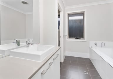Property 51 Brooks Reach Road, HORSLEY NSW 2530 IMAGE 0
