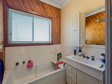 Property 76 High Street, Avoca VIC 3467 IMAGE 0