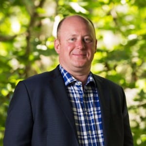 Property Agent Geoff Cox