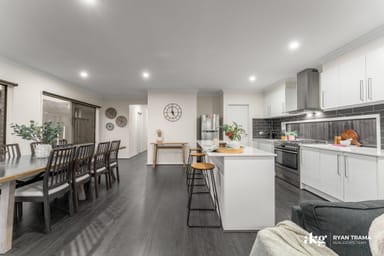 Property 135 East Beaumont Road, PARK RIDGE QLD 4125 IMAGE 0