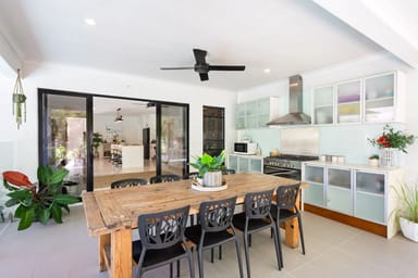 Property 11 Coastline Parade, Trinity Beach QLD 4879 IMAGE 0