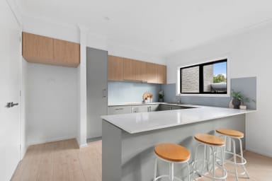 Property 2 Holroyd Street, Seaford VIC 3198 IMAGE 0