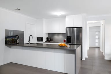 Property 6 Abacus Parade, WERRINGTON NSW 2747 IMAGE 0