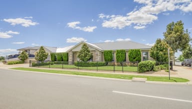 Property 2 Pertobe Drive, Kialla VIC 3631 IMAGE 0