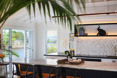 Property 7 Donegal Crescent, Sorrento QLD 4217 IMAGE 0