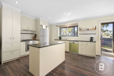 Property 8 Carinya Court, North Bendigo VIC 3550 IMAGE 0