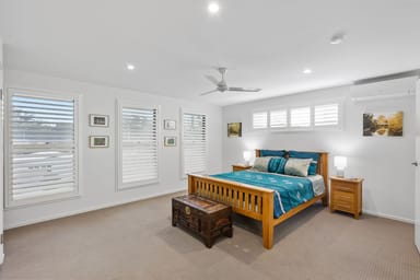 Property 10 Ian Street, Thorneside QLD 4158 IMAGE 0
