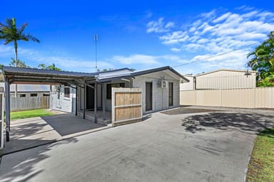 Property 386 Torquay Terrace, TORQUAY QLD 4655 IMAGE 0