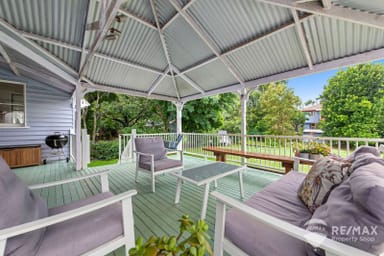 Property 72 Yundah Street, SHORNCLIFFE QLD 4017 IMAGE 0