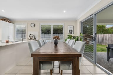 Property 5 Paradise Place, Upper Kedron QLD 4055 IMAGE 0