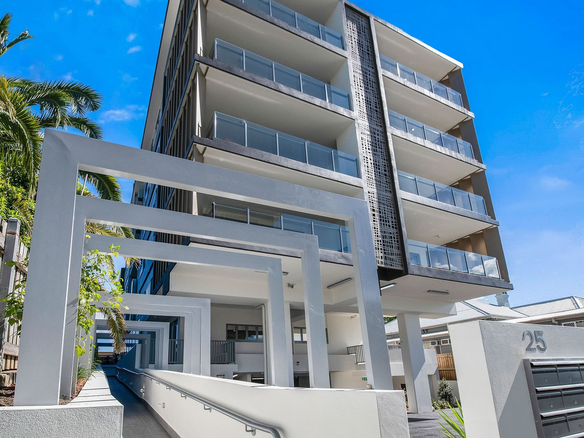 Property 19/25 Riverview Terrace, INDOOROOPILLY QLD 4068 main IMAGE