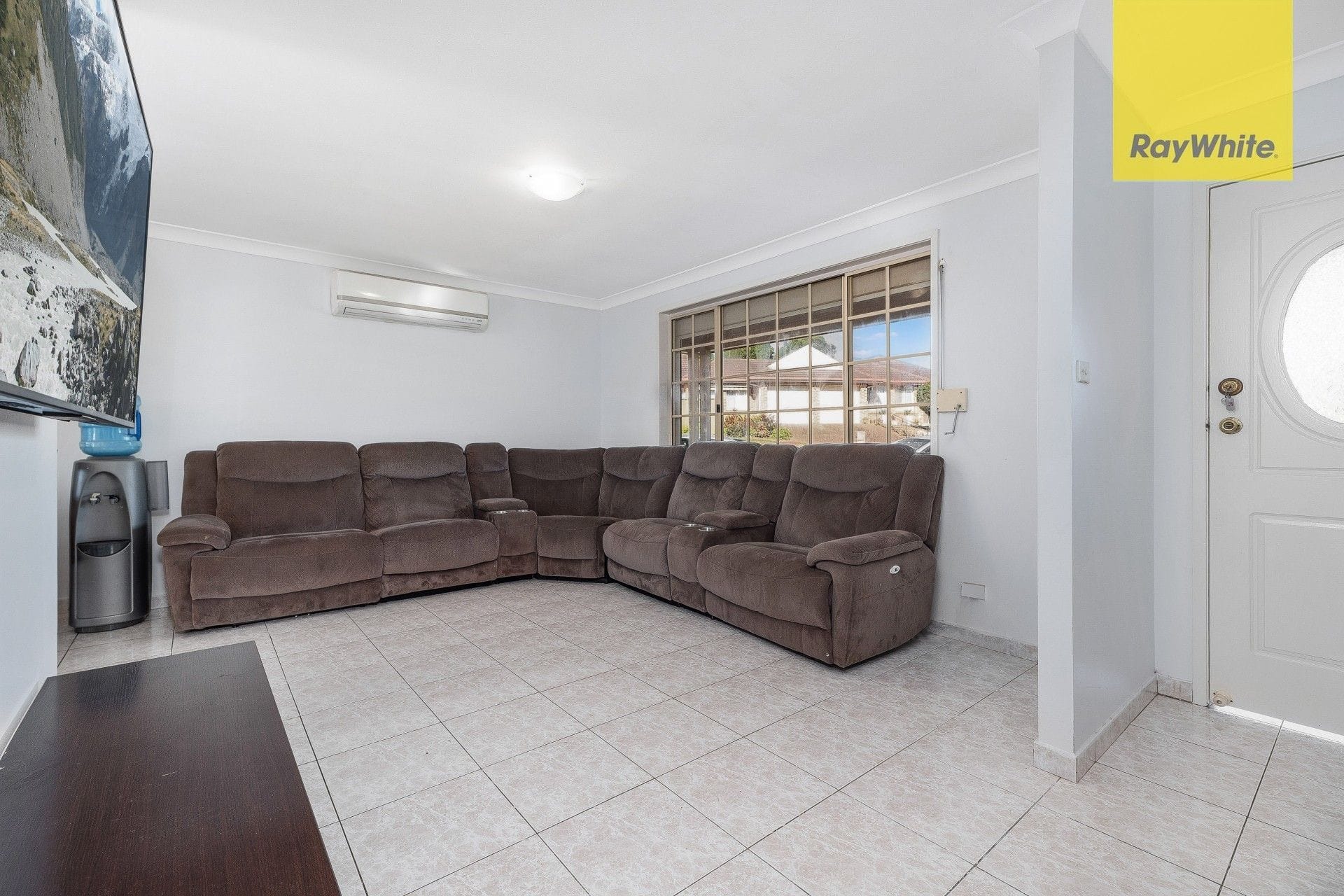 Property 10 Derwent Place, BOSSLEY PARK NSW 2176 secondary IMAGE