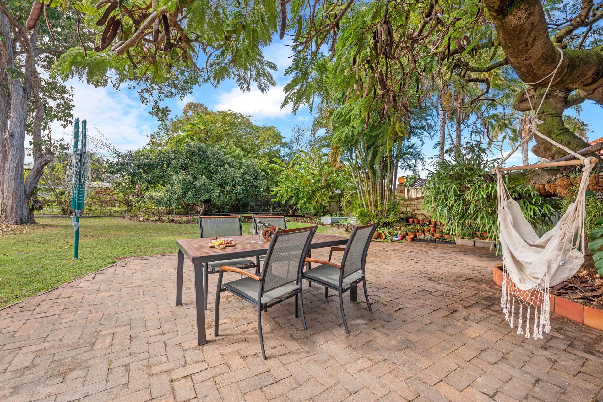 Property 33 Sydney Street, Redcliffe QLD 4020 main IMAGE
