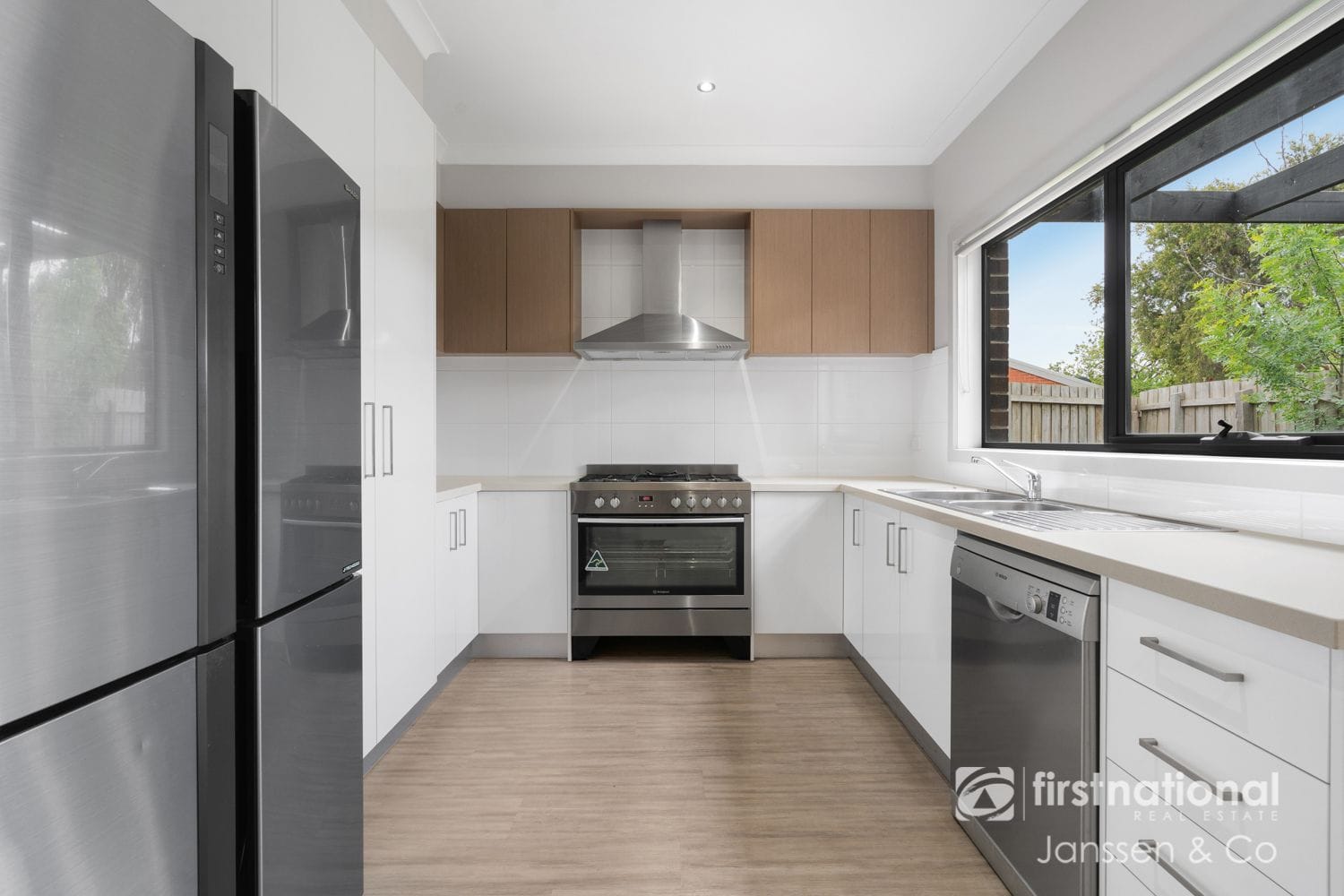 Property 8 Curtin Court, Maidstone VIC 3012 IMAGE