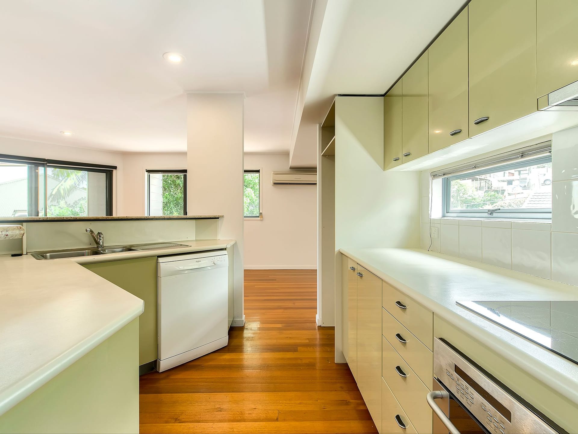 Property 23, 9 Rosecliffe Street, HIGHGATE HILL QLD 4101 IMAGE